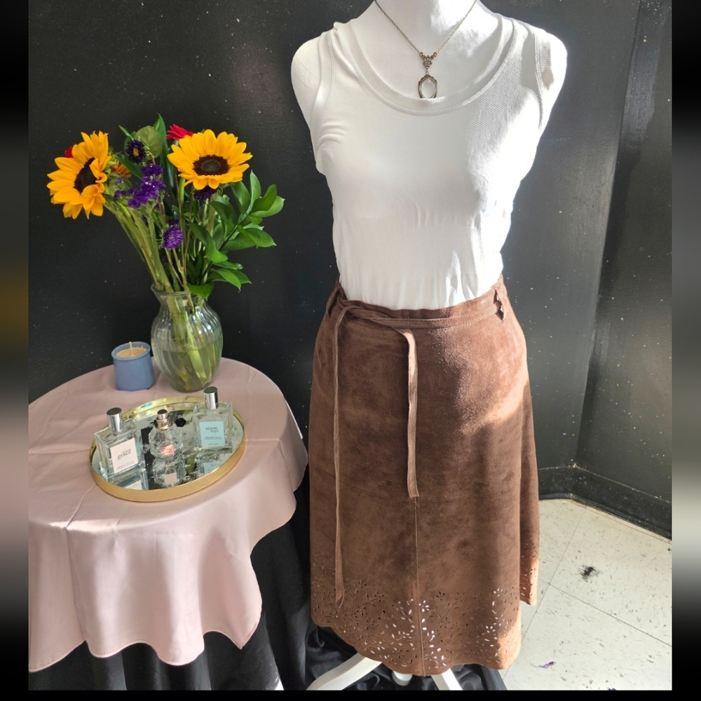 Isaac Mizrahi for Target Leather Skirt 12 Brown Scalloped Hem Cutout Boho Y2K